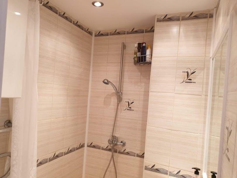 Studio Apartment Located In The Center Of Tallinn. Luaran gambar