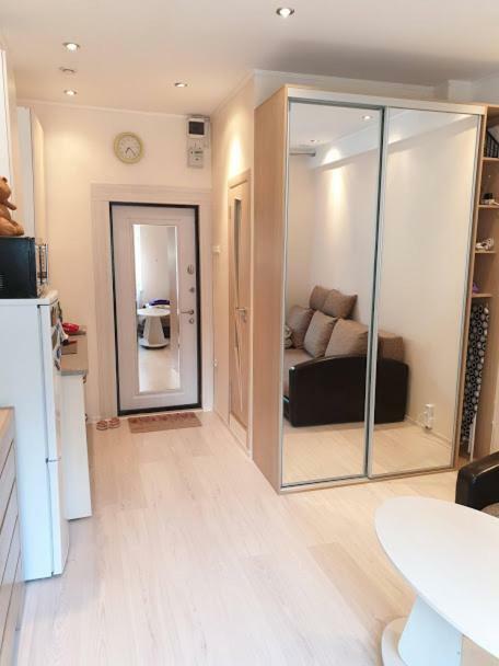 Studio Apartment Located In The Center Of Tallinn. Luaran gambar